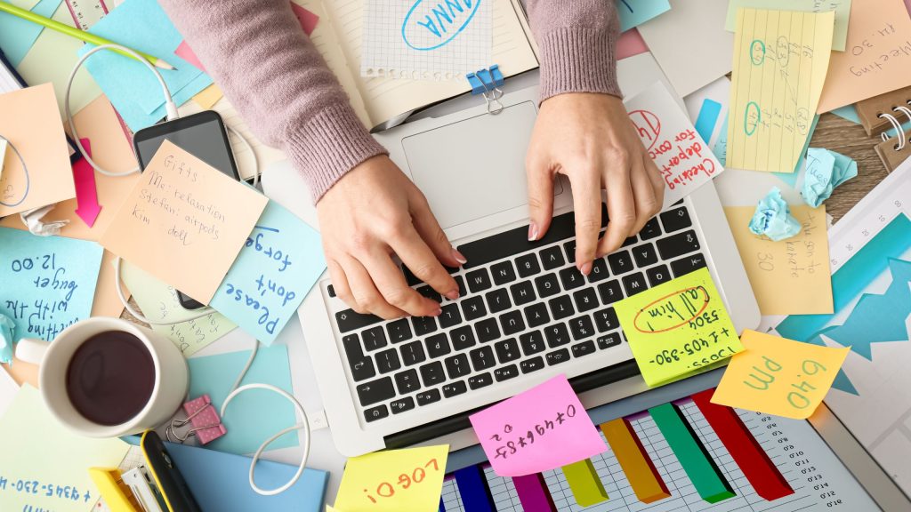 overwhelming-tech-multitask